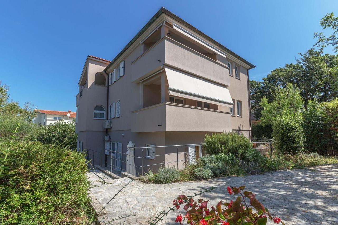 Apartments Pino Pola Esterno foto